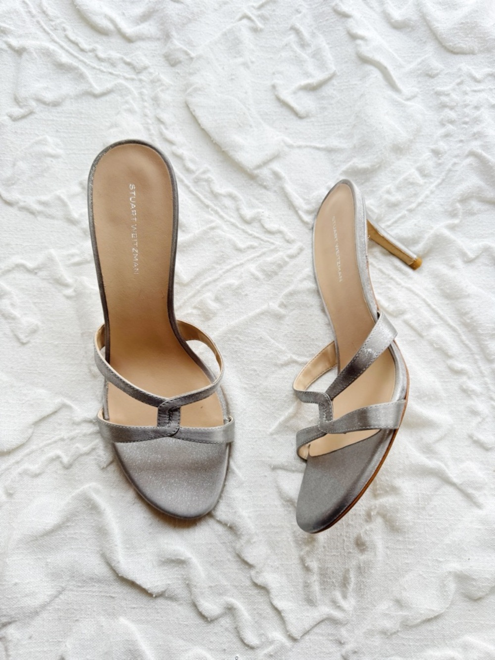Stuart Weitzman Soiree Sleek
75 Sandal Size 7.5 - Picture 4 of 10